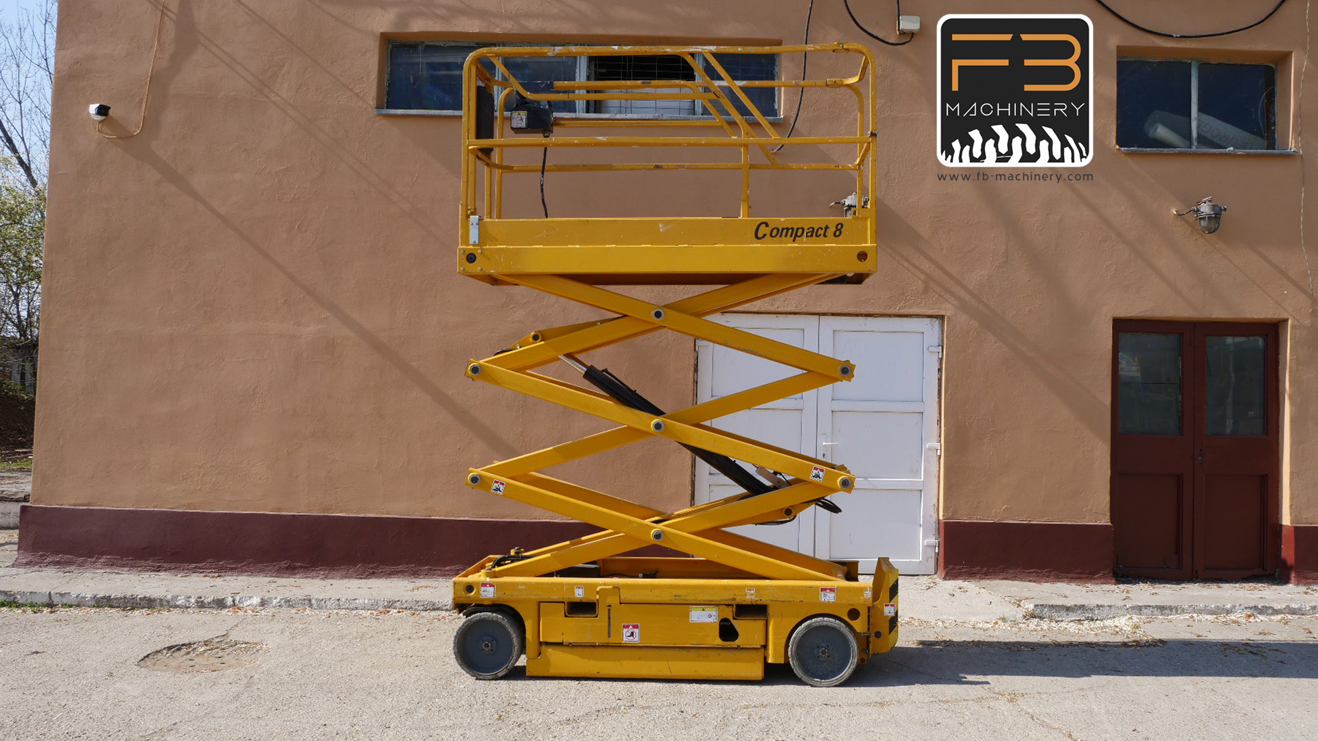 Haulotte Compact 8 Second hand scissor lift Nr.22