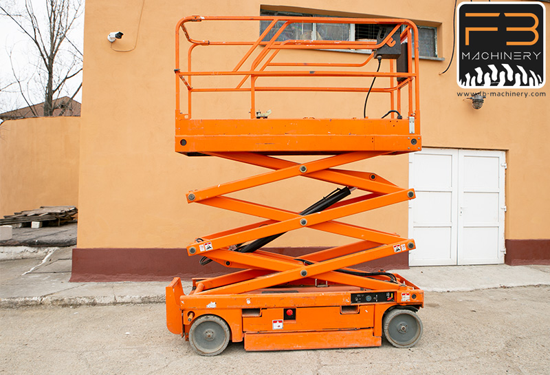 Haulotte Compact 8 Second hand scissor lift Nr.38