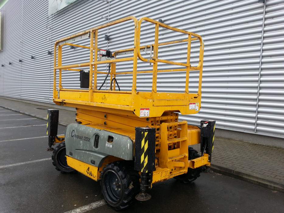 Haulotte Compact 12 DX